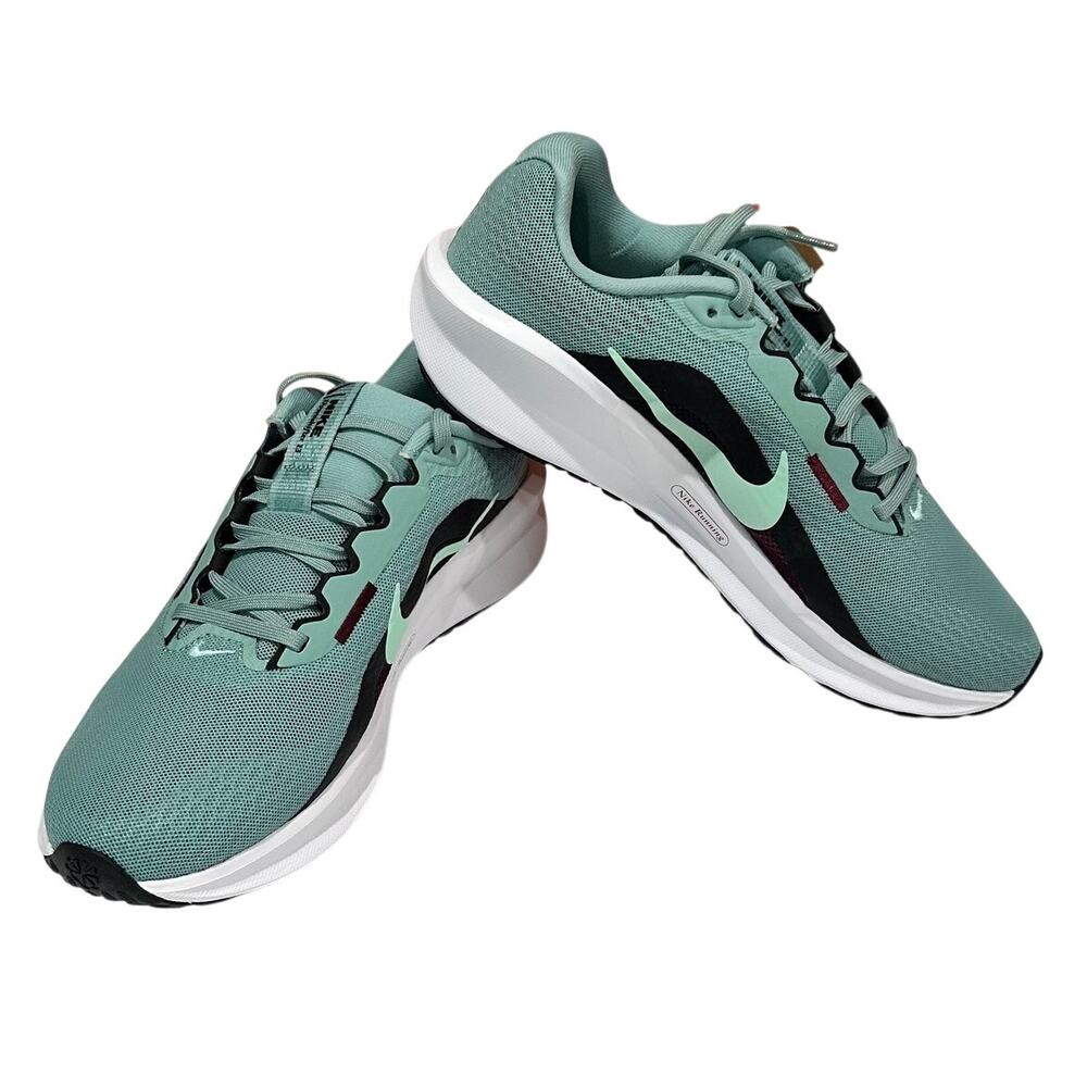 Nike Green Mint Black Downshifter 13 Women's Size 9 Men's 7.5 NWT